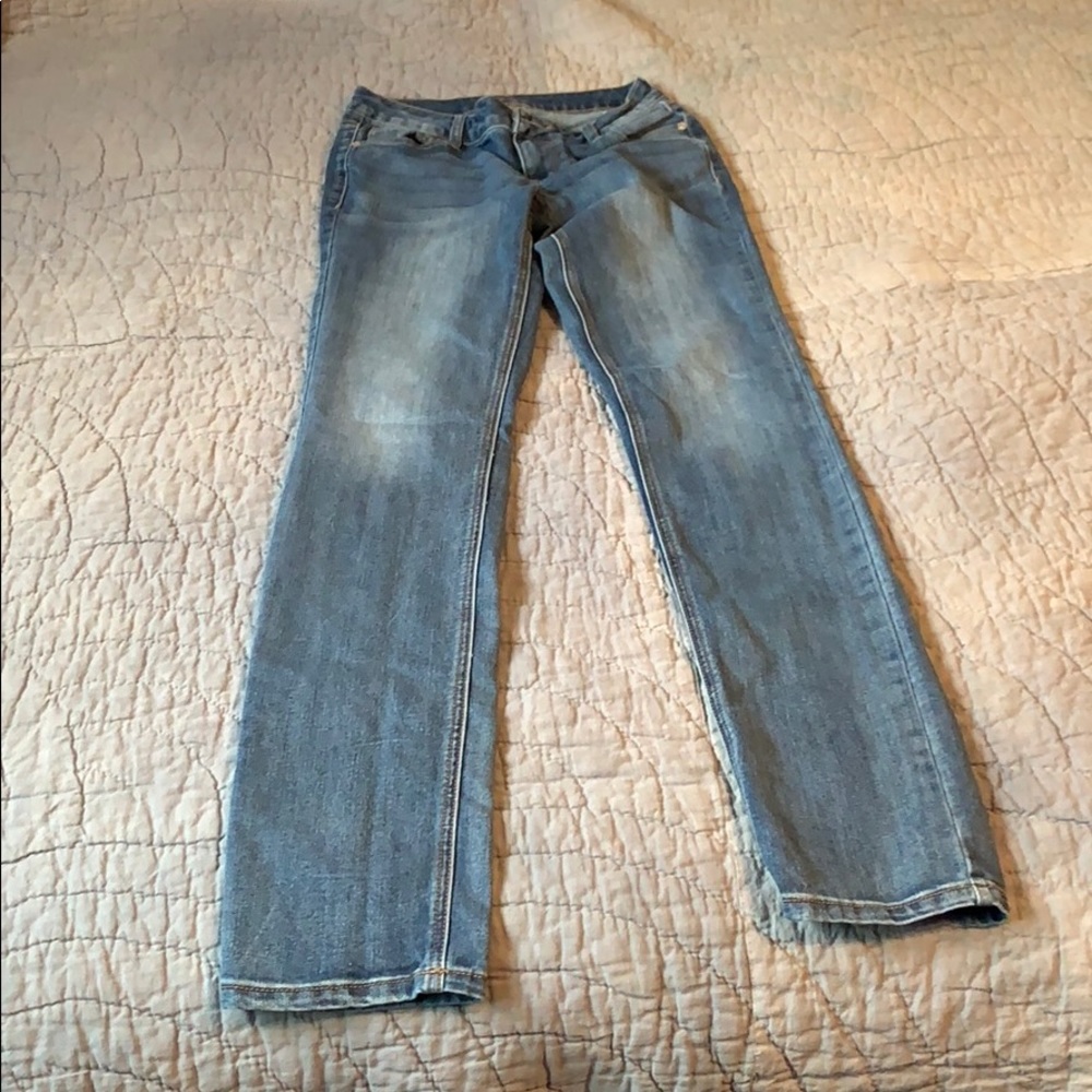 Maurices size 2, 26 waist xtra long jeans 35.5 in